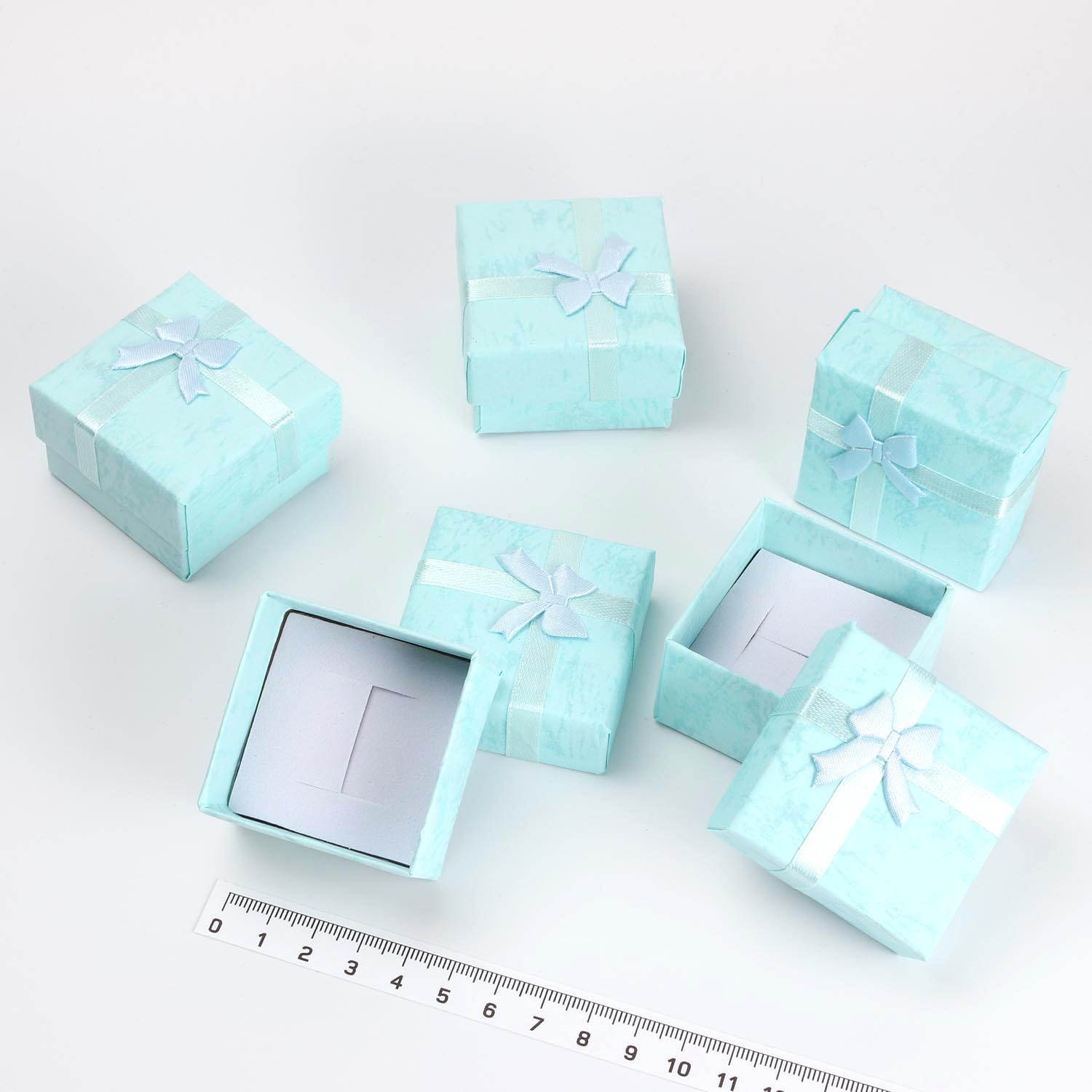 Подарочные коробки 100539-70 (5*5*3)