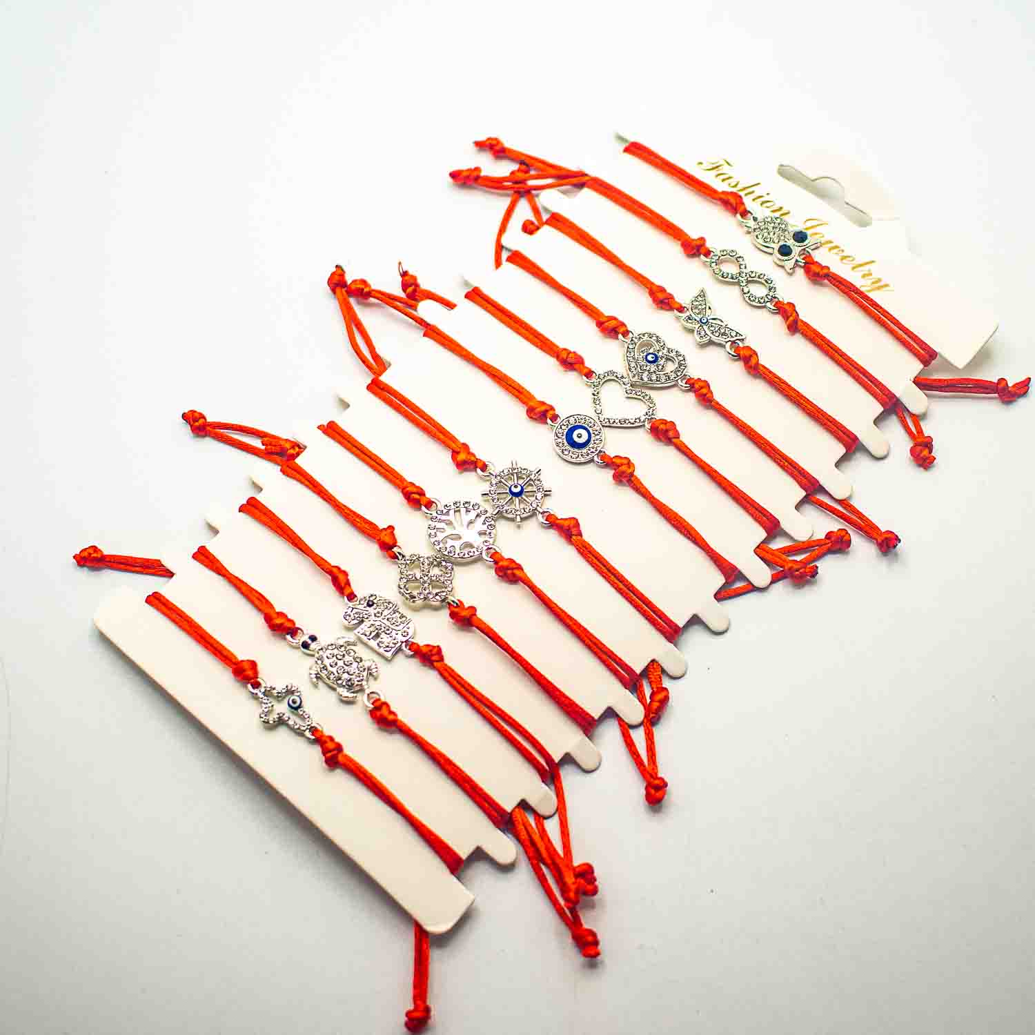 Набор браслетов из красной нити 100422-30